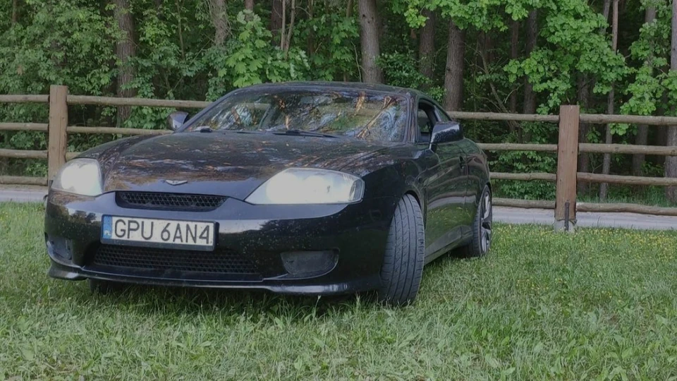 Hyundai Coupe Tiburon 2.7 4