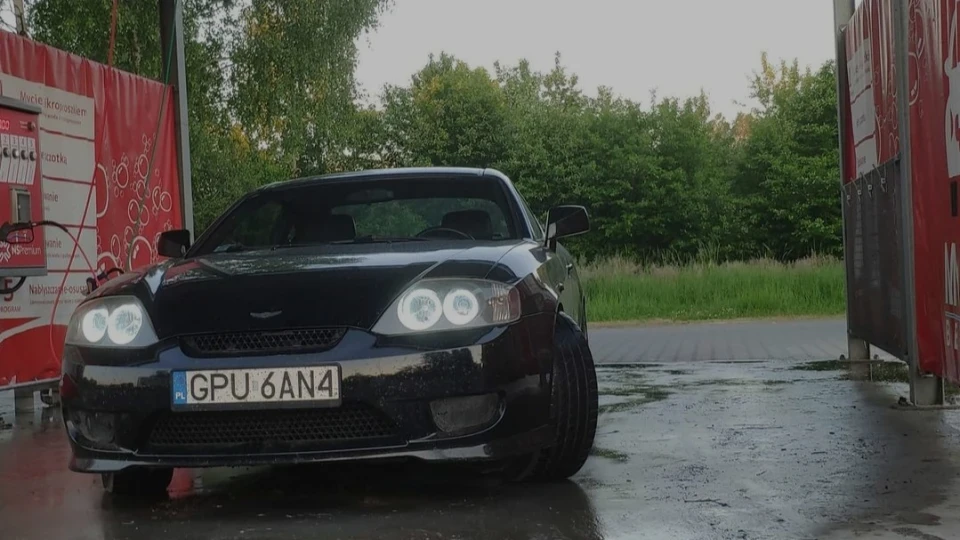 Hyundai Coupe Tiburon 2.7 5