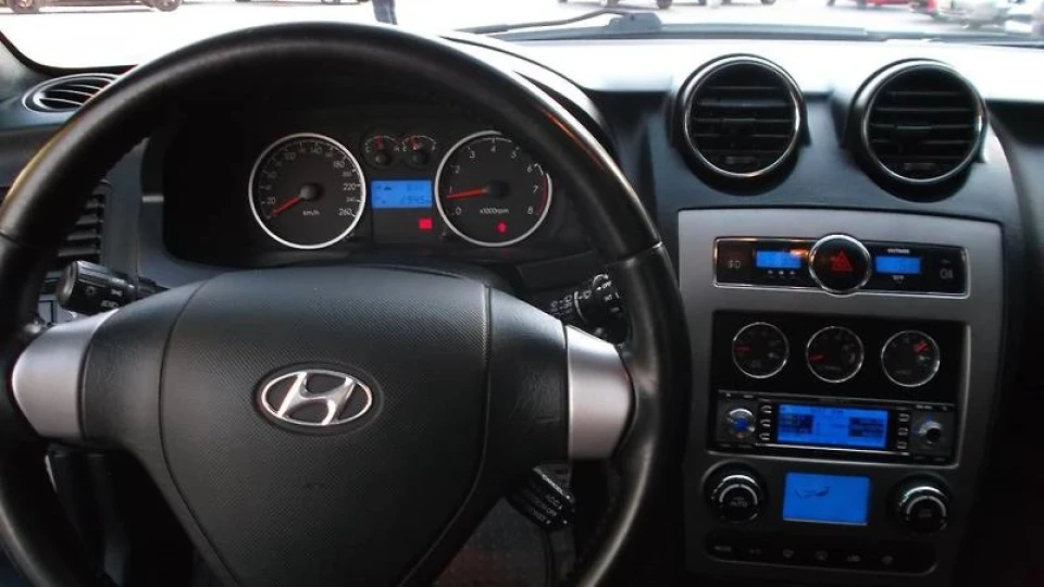Hyundai Coupe Гарна чортівка