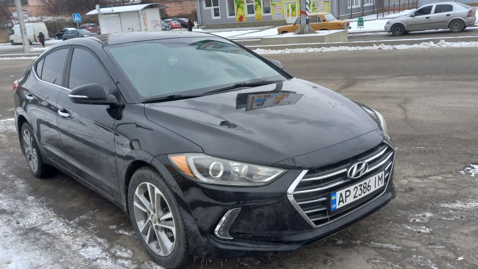 Hyundai Elantra