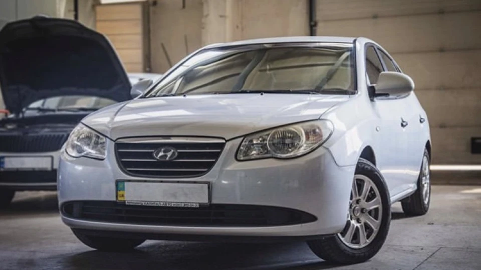 Hyundai Elantra 5