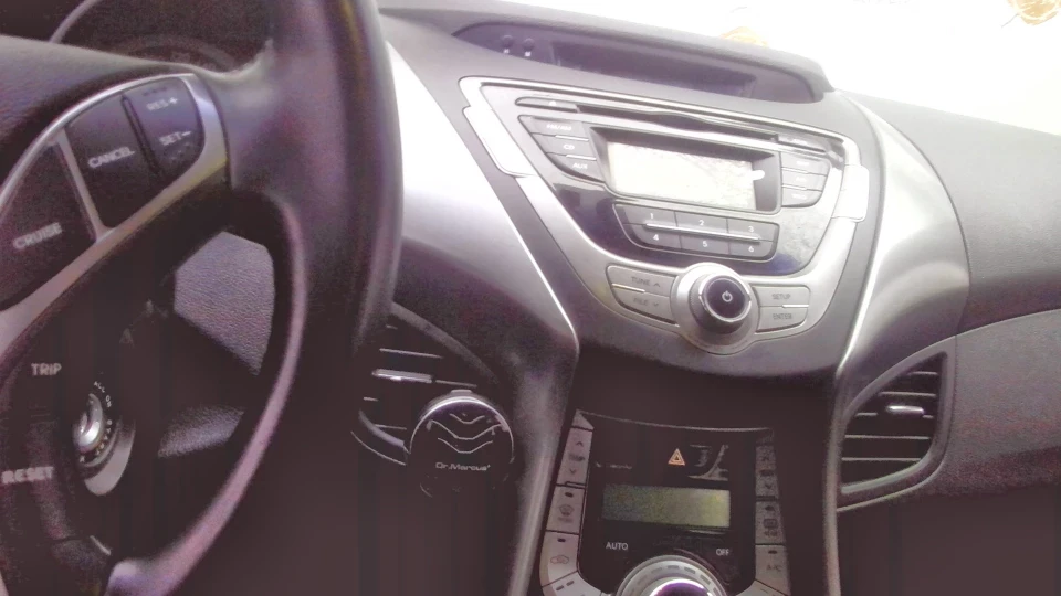 Hyundai Elantra 3