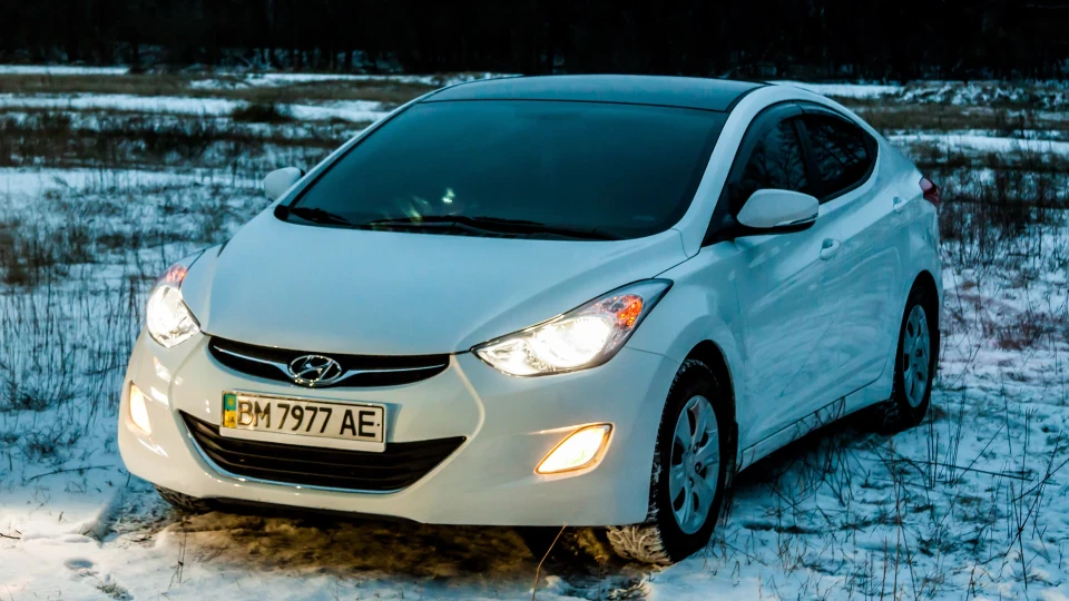 Hyundai Elantra 5