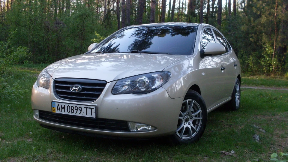 Hyundai Elantra 5