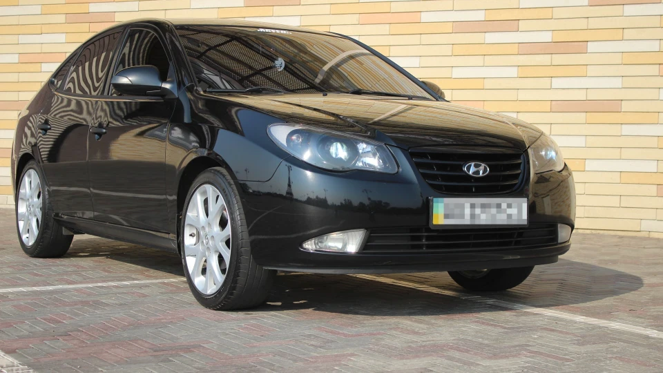 Hyundai Elantra 3