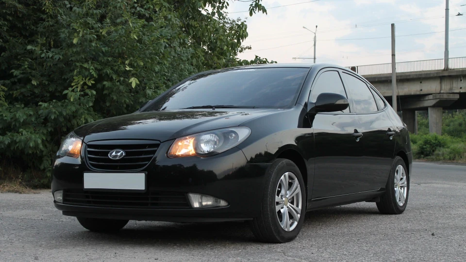 Hyundai Elantra 5
