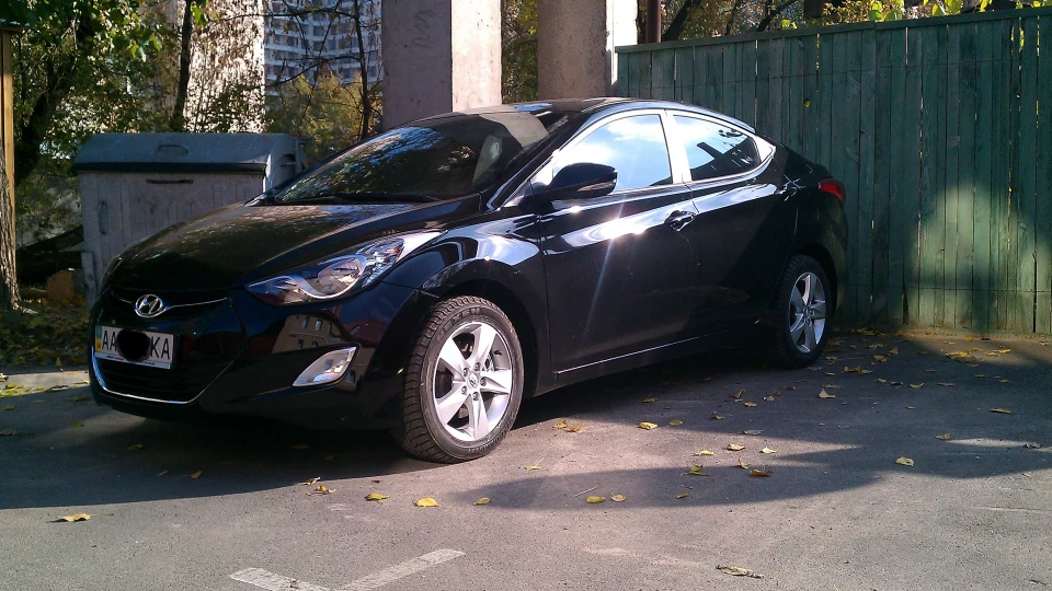 Hyundai Elantra 2