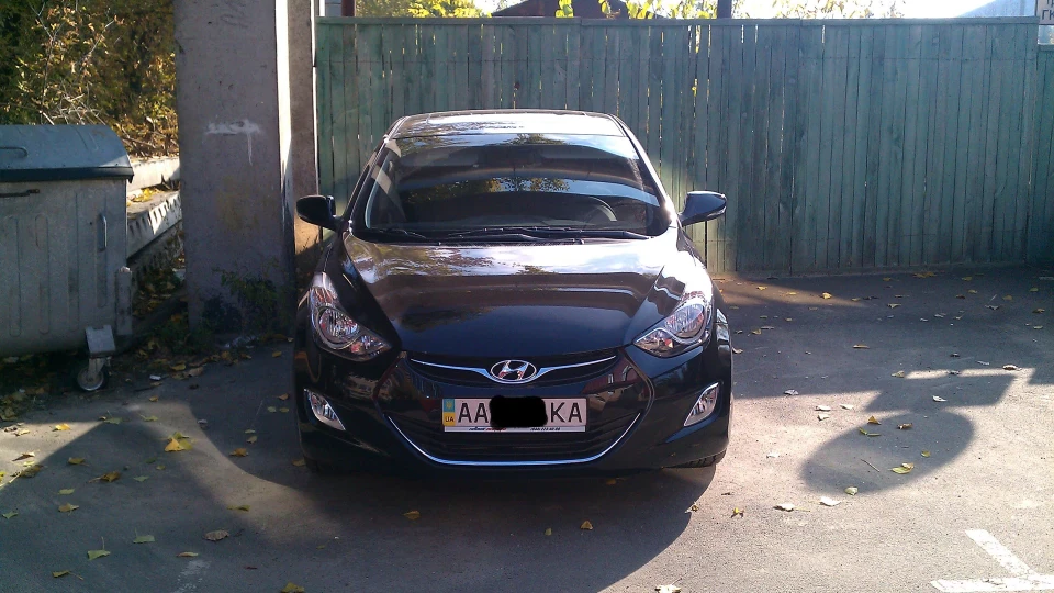 Hyundai Elantra 3
