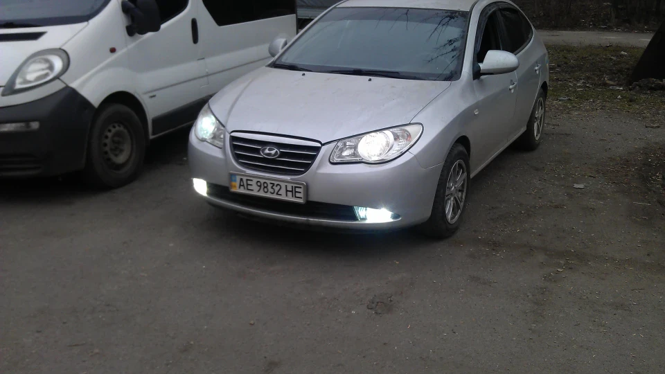 Hyundai Elantra 2