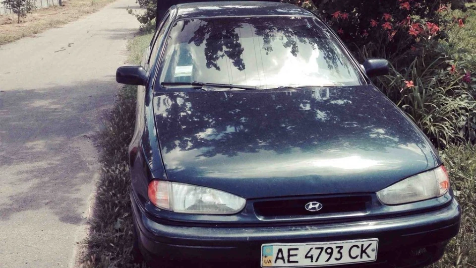 Hyundai Elantra 4