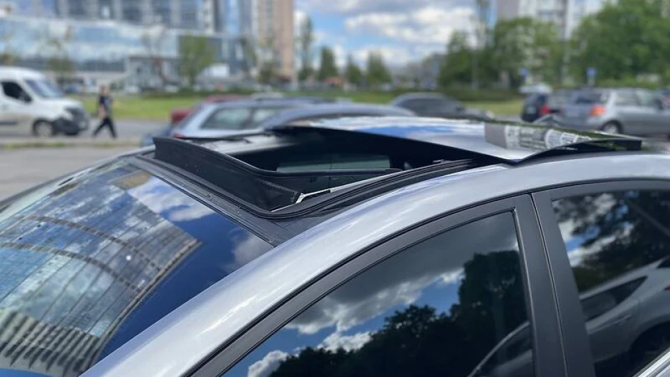 Hyundai Elantra 3