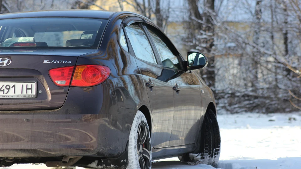 Hyundai Elantra 3