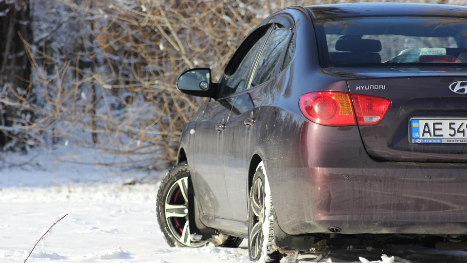 Hyundai Elantra 4