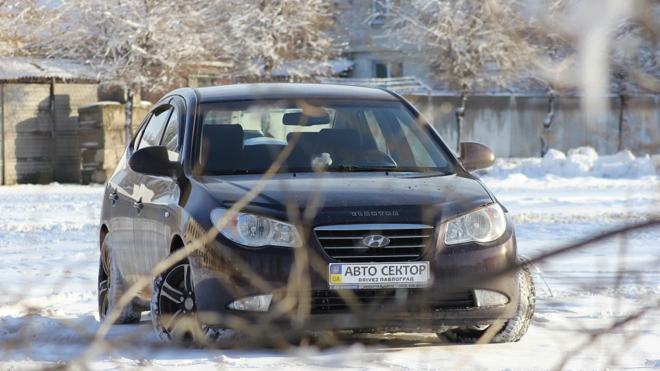 Hyundai Elantra 5