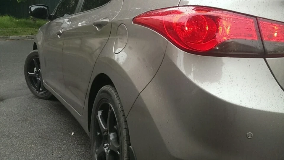 Hyundai Elantra 2