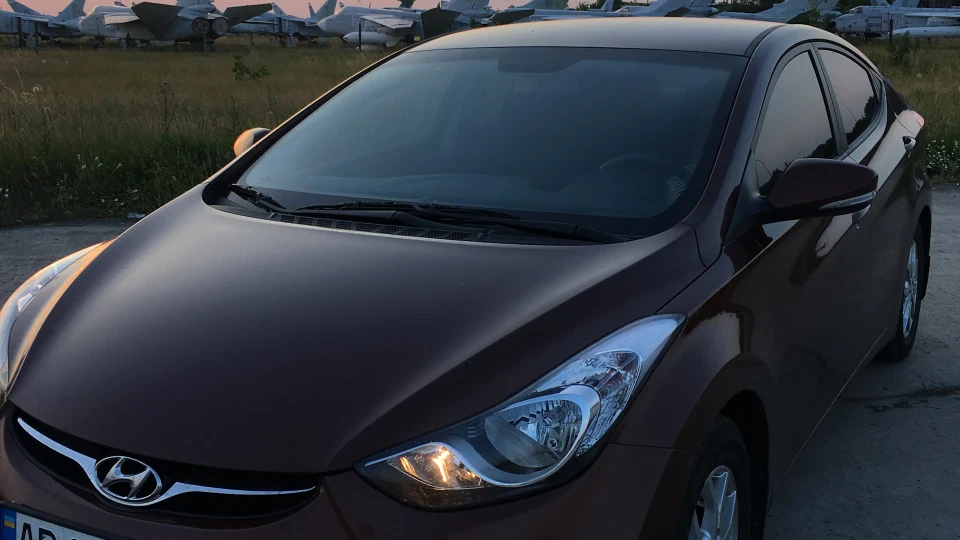 Hyundai Elantra 2