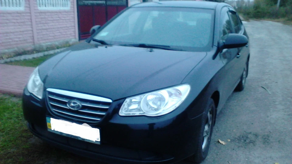 Hyundai Elantra 2