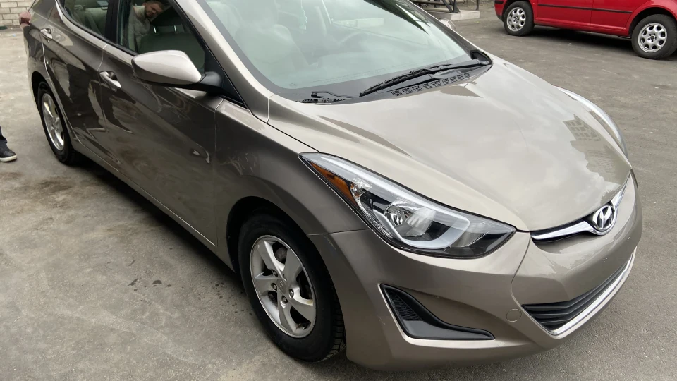 Hyundai Elantra