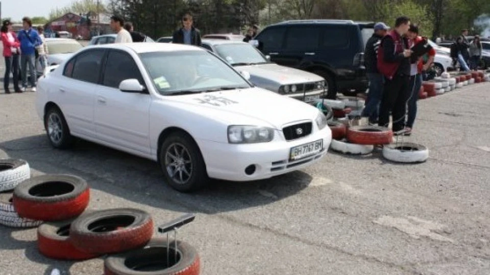 Hyundai Elantra 2