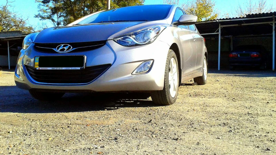 Hyundai Elantra 1.6 AT Hyper silver 2