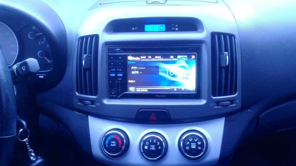 Hyundai Elantra 1,6 Фіо 2