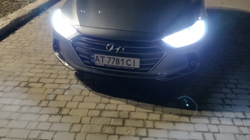 Hyundai Elantra 1.6 GLS AT 3