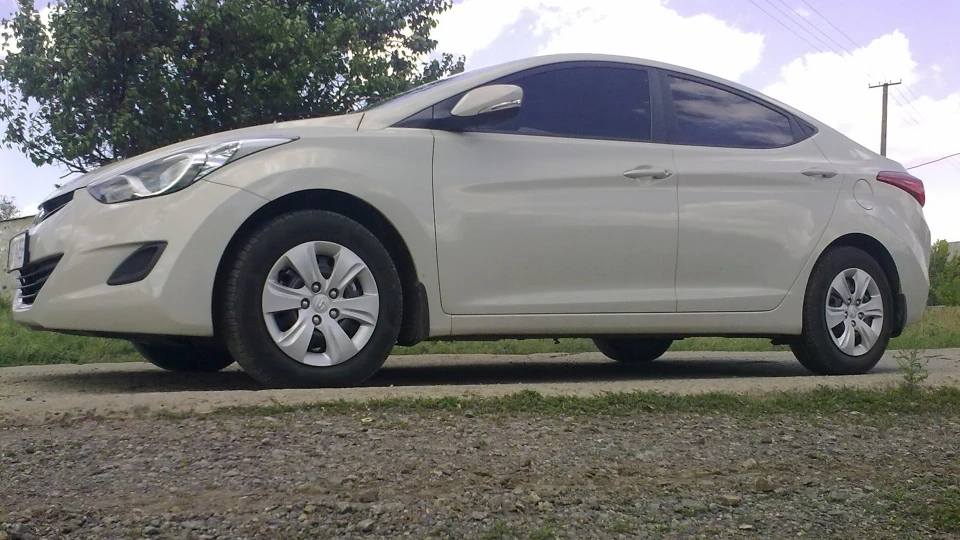 Hyundai Elantra 1.6 GLS 4
