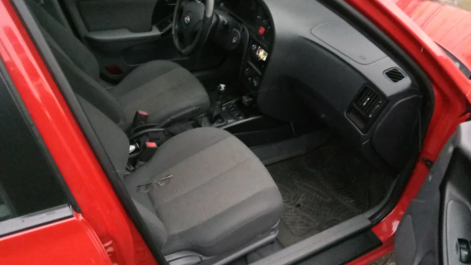 Hyundai Elantra 1.6 механіка 2