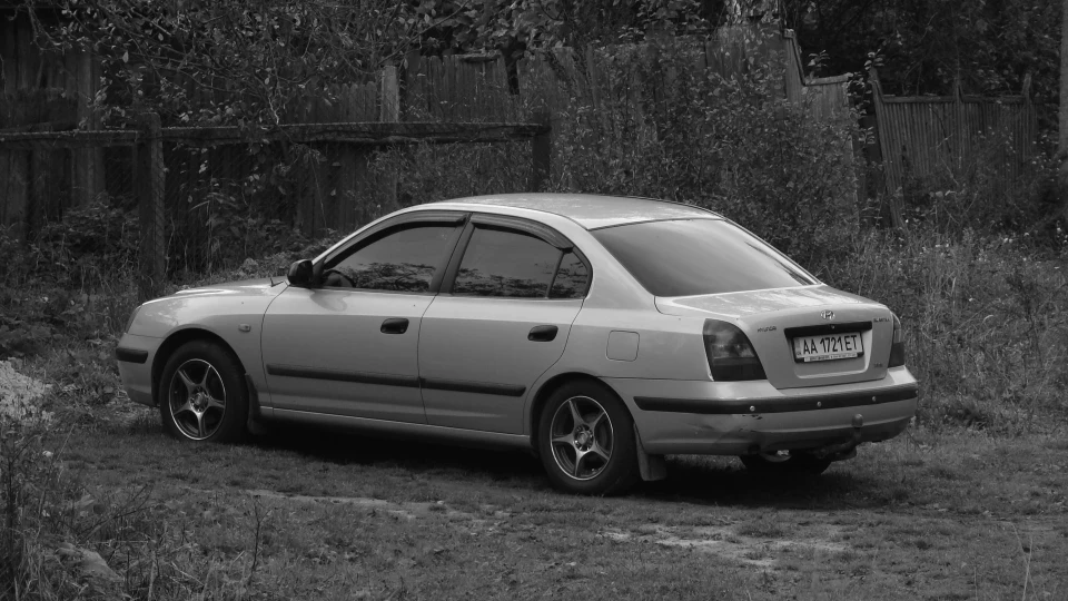 Hyundai Elantra 1.6GL 2