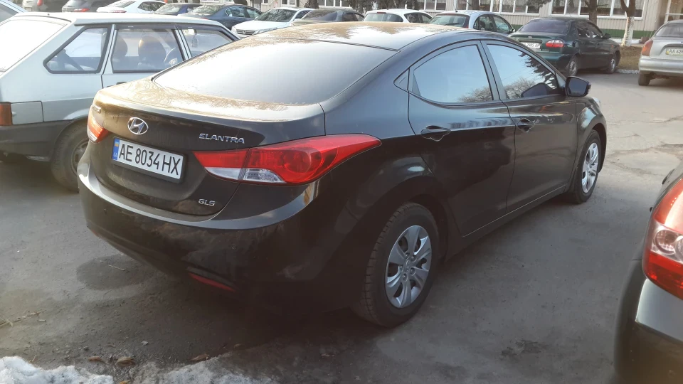 Hyundai Elantra 1,8 at ХАЛВА