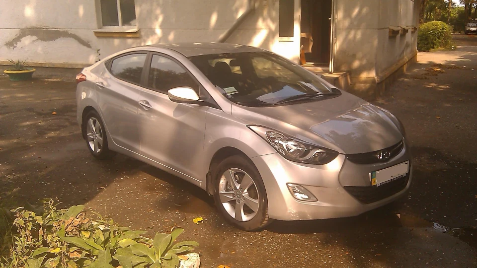 Hyundai Elantra 1.8 AT 2
