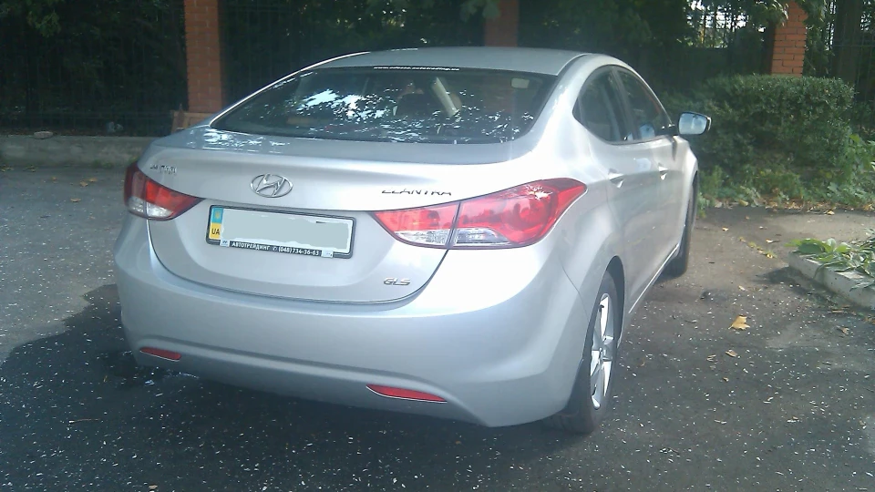 Hyundai Elantra 1.8 AT 5