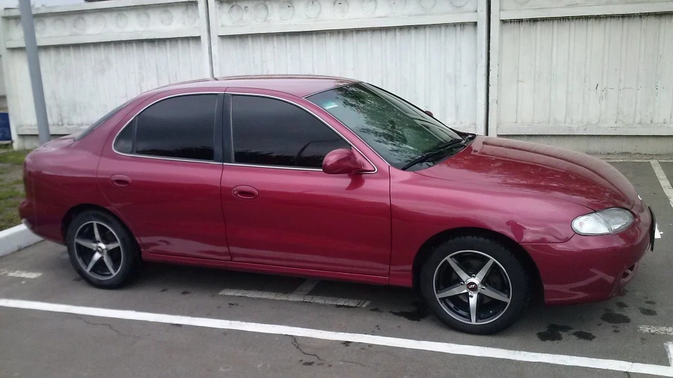 Hyundai Elantra 1.8 GLS ÂŤ 4