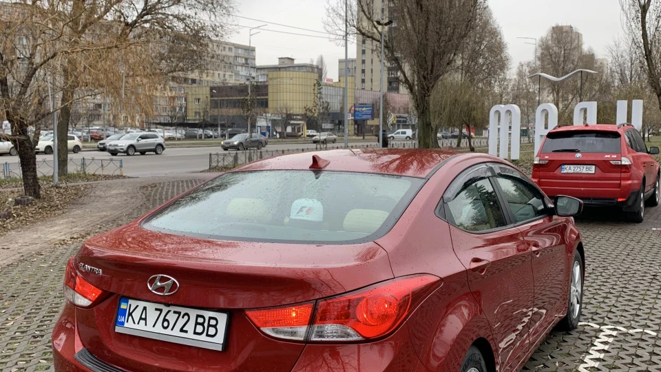 Hyundai Elantra 1.8 3