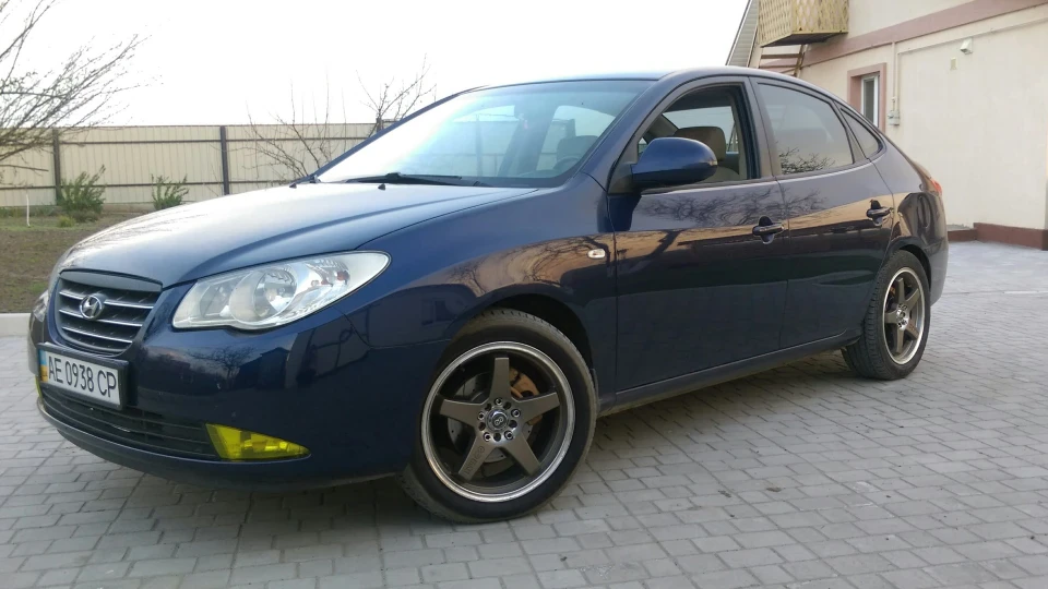 Hyundai Elantra 2.0 АТ GLS 2