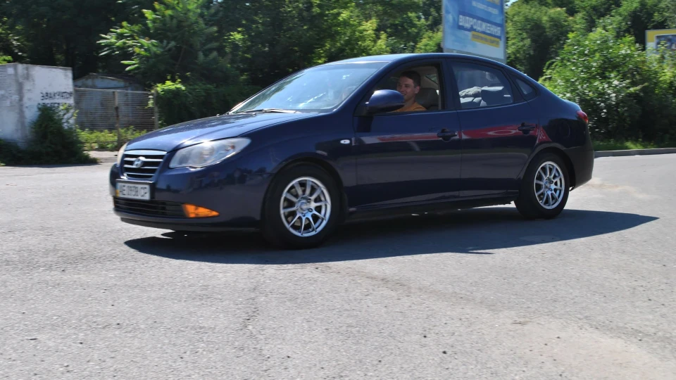 Hyundai Elantra 2.0 АТ GLS 3