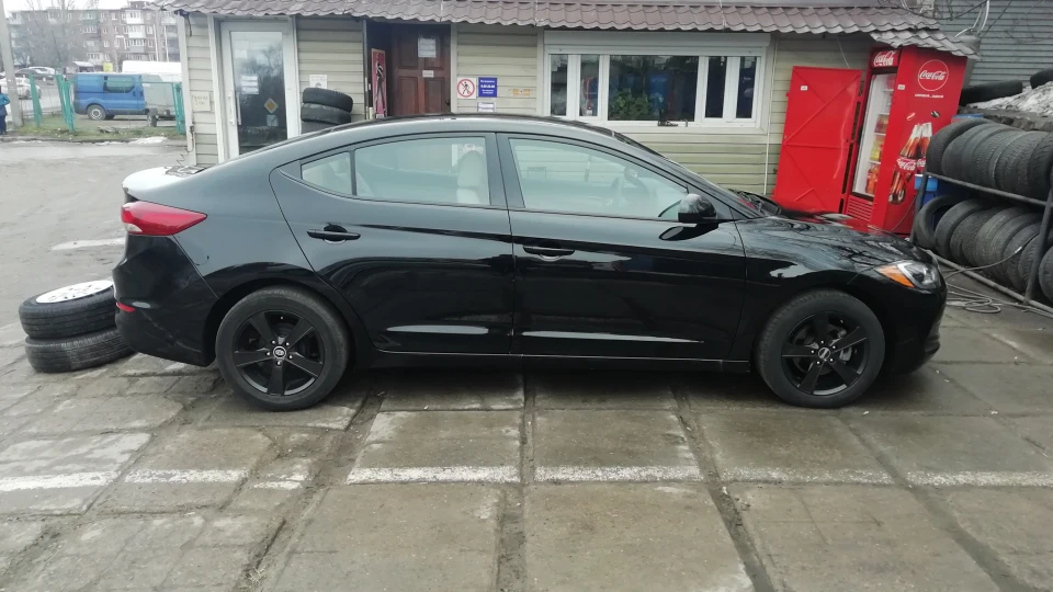 Hyundai Elantra 2.0 AT 2