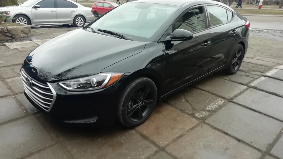 Hyundai Elantra 2.0 AT 4