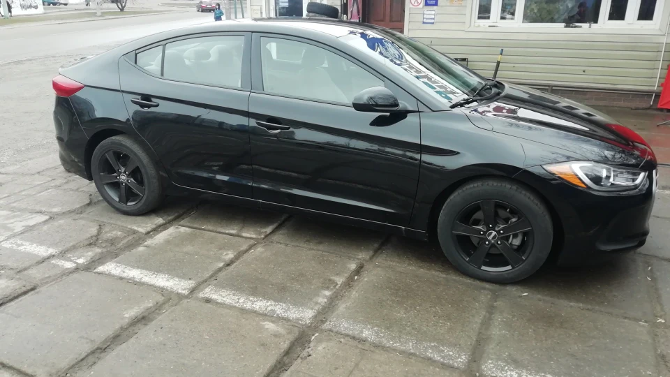 Hyundai Elantra 2.0 AT 5