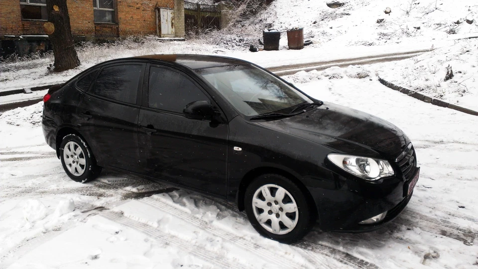 Hyundai Elantra 2.0 FULL MT Елька 3