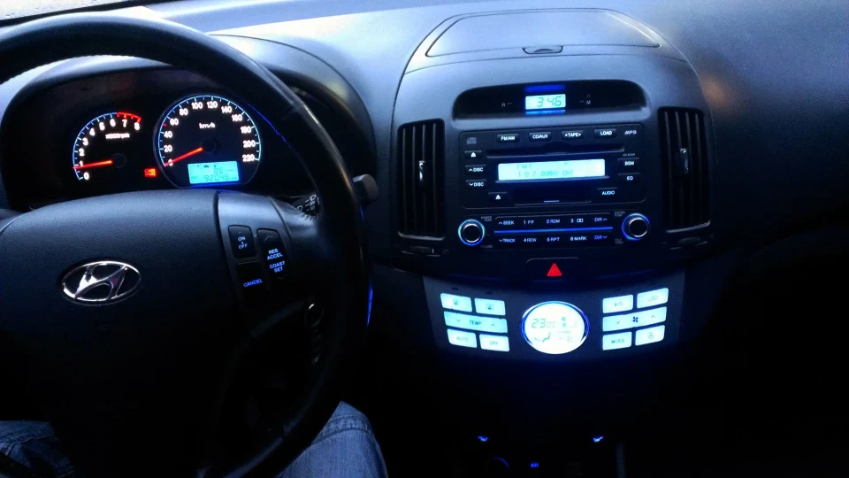 Hyundai Elantra 2.0 FULL MT Елька 5