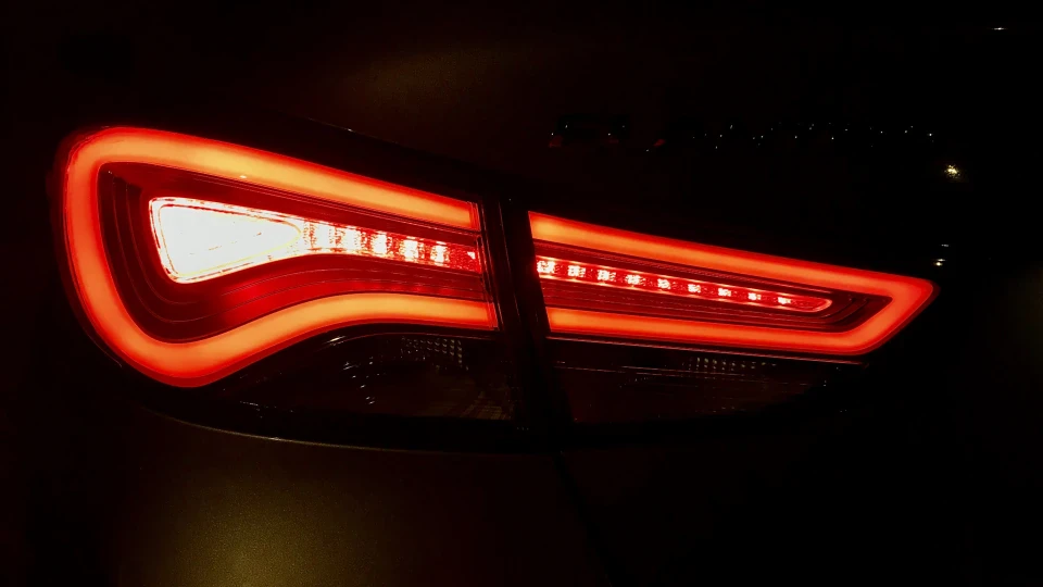 Hyundai Elantra 2.0 GDI 5