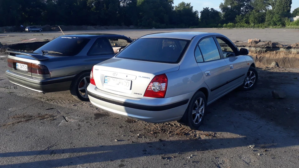 Hyundai Elantra 2.0 GLS AT 2