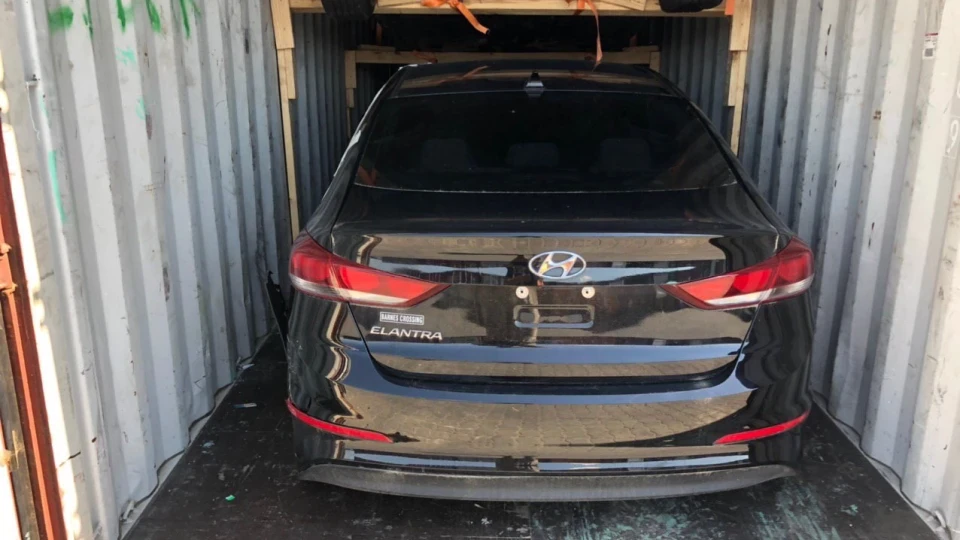 Hyundai Elantra 2.0 USA 2