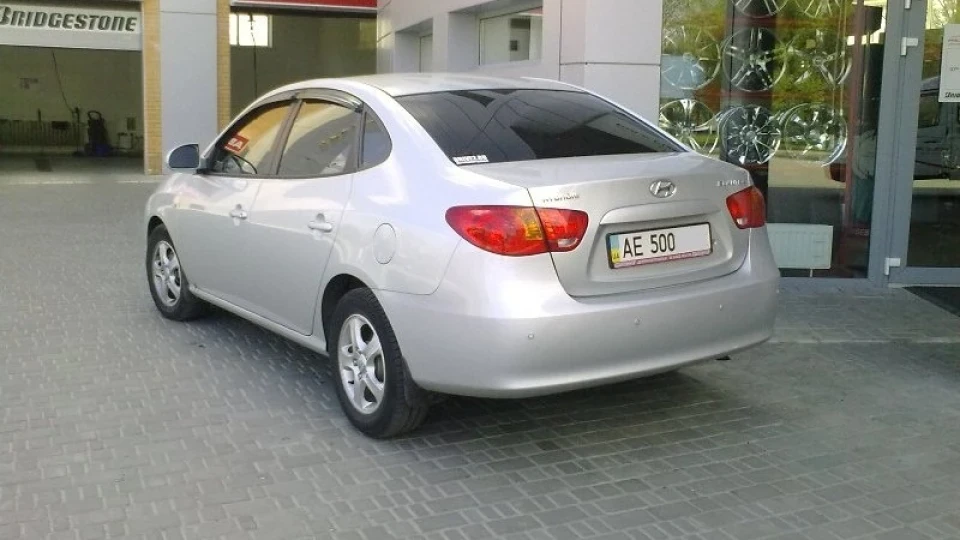 Hyundai Elantra 2.0L Повний FULL 2