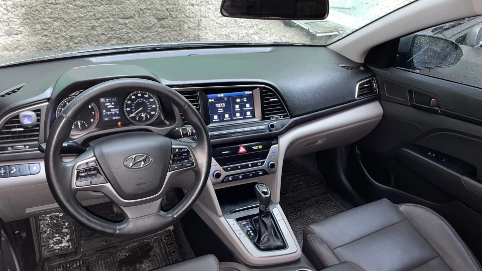 Hyundai Elantra Американець 4
