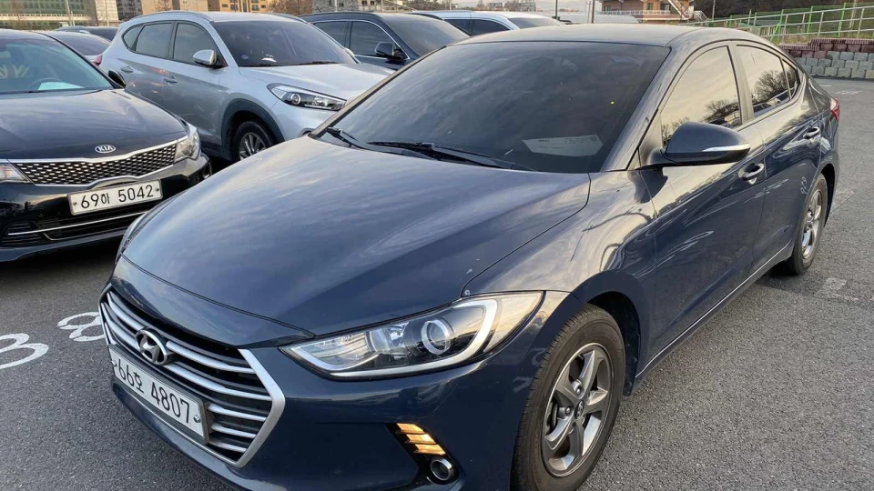 Hyundai Elantra Avante LPI 5