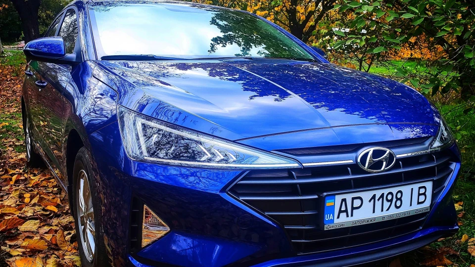 Hyundai Elantra Blue Shark 5