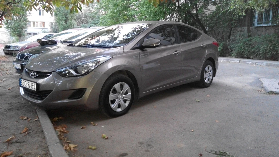 Hyundai Elantra бронза 2