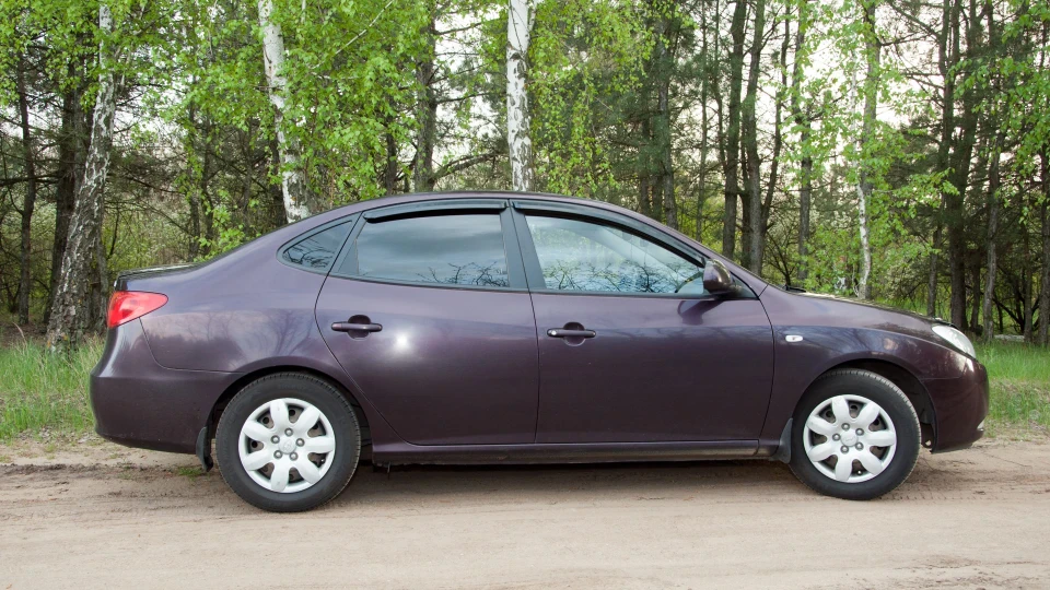 Hyundai Elantra EggPlant 3